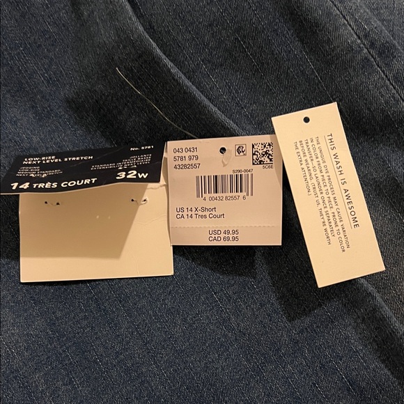 American Eagle Outfitters Women's Classic Denim Straight Leg Jeans - Picture 6 of 6